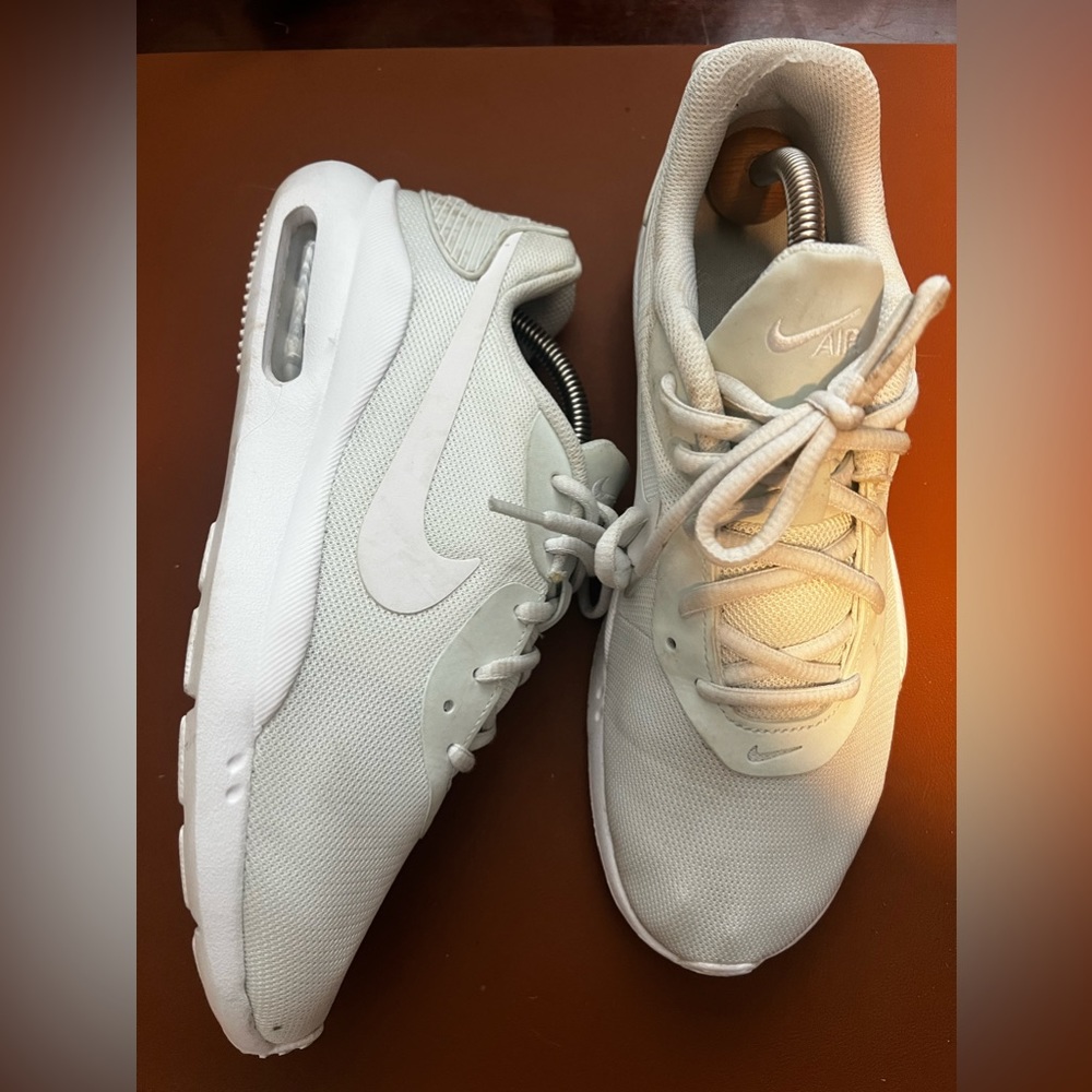 Nike Air Max Oketo